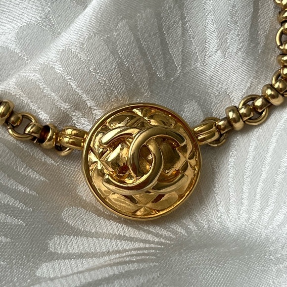 Vintage Chanel CC Necklace - Picture 3 of 16